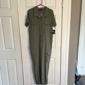 NWT Sweet Rain green jumpsuit size large women’s